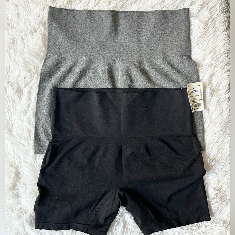 NWT- Sz 1x Seamless High-Waist Shaping Shorts — Black & Gray